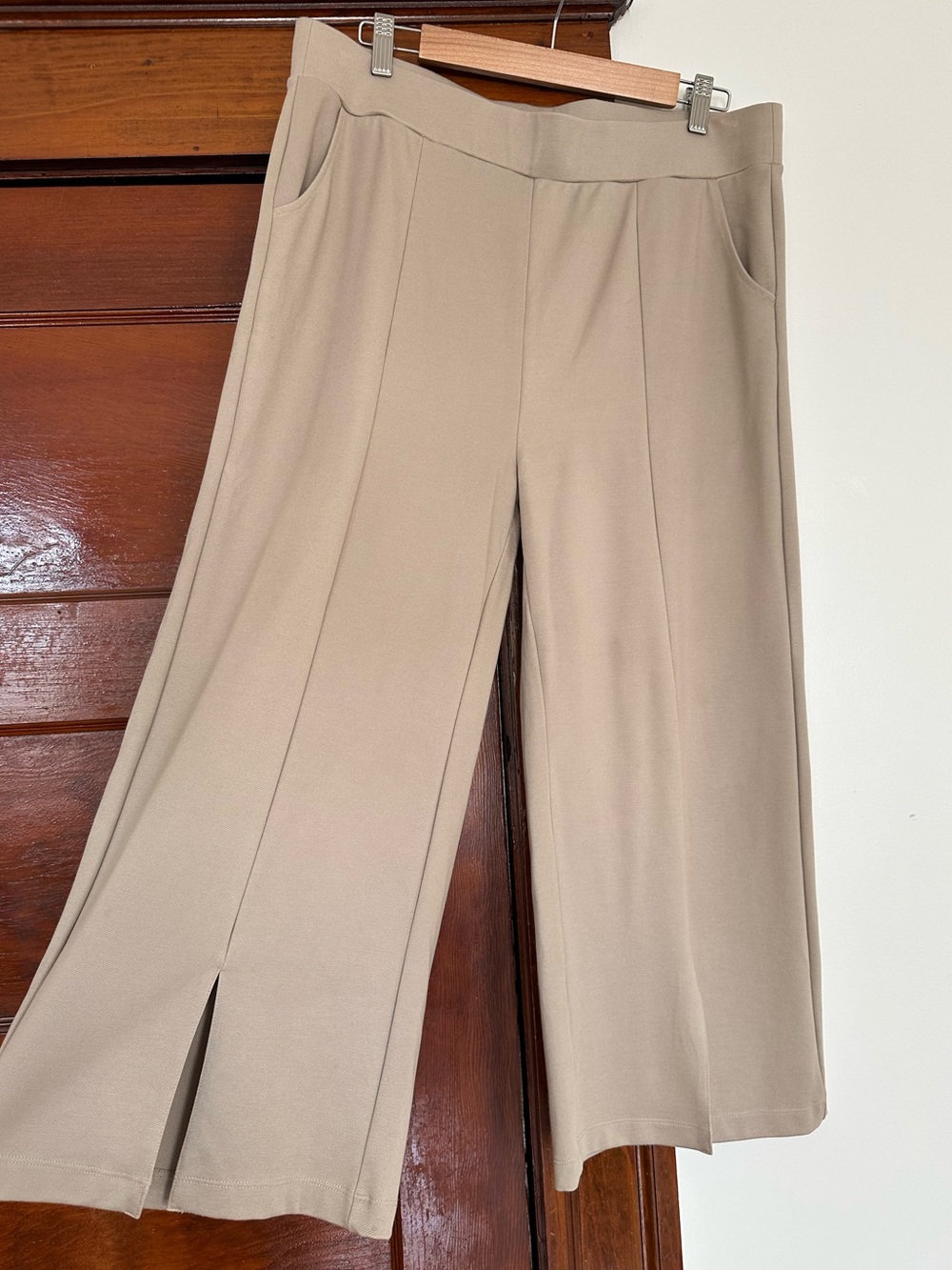 Tapata Wide Leg Cropped Pants Size XL Beige High Rise Neutral Minimalist